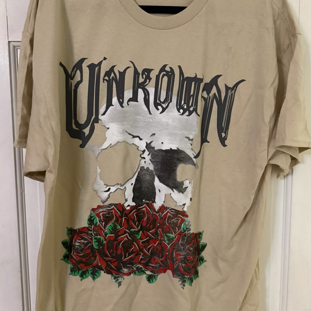 Fashion Nova Beige Skull Graphic T-Shirt